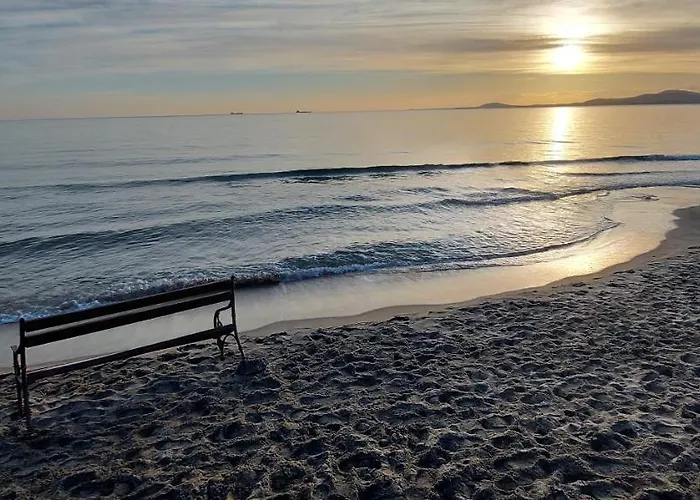 Апартамент Black Sea View - Luxory By The Sea